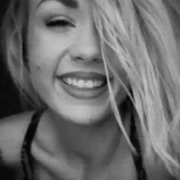 Meet your Posher, Betty - Picture 5 of 8